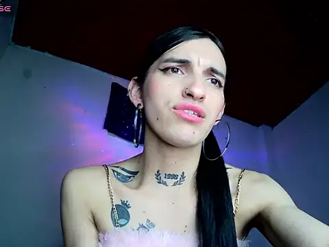 scarlett_crastrawberry - Scarlett_crastrawberry's free webcam - UK Sex Cams