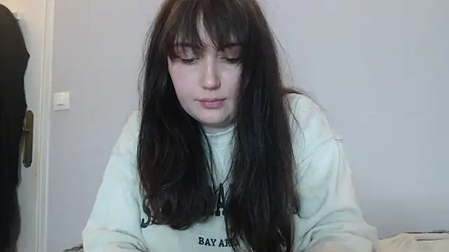 lynylou (F young) - Je me prends avec un jouet ♥