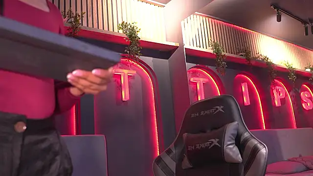 susan_wall - Susan_wall's free webcam - UK Sex Cams