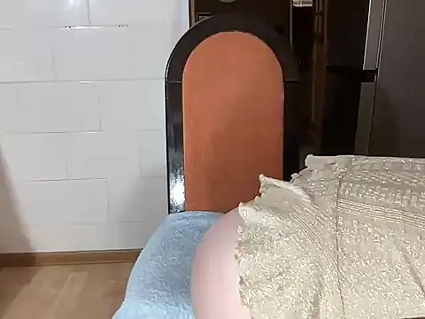 milaja live cam profile