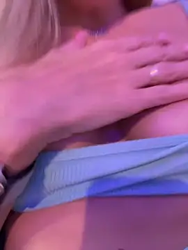 Betsy live cam profile