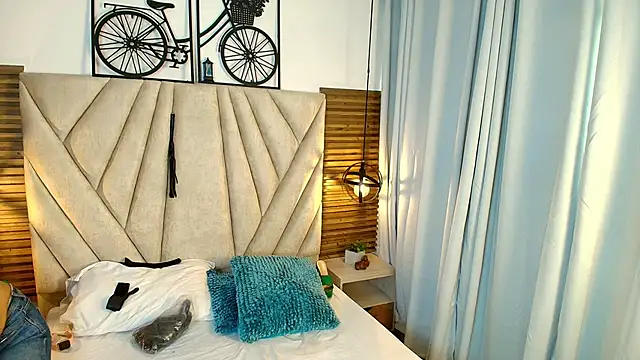 kimberlyfox_t - KimberlyFox_t's free webcam - UK Sex Cams