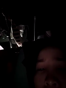 lucie_mehott19 (F young) - Show feet