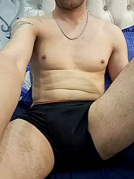 lucasardyn - Lucasardyn's free webcam - UK Sex Cams