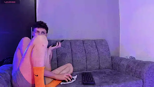 Two_sexboys live cam