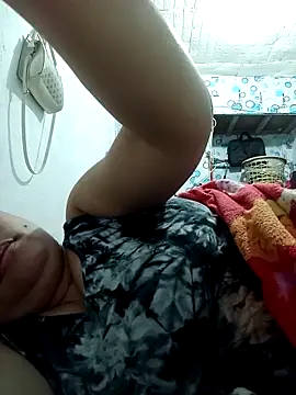 sweetlorie_83 - Sweetlorie_83's free webcam - UK Sex Cams