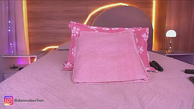 danna_berlin_ live sex cam