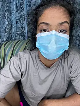 SukiyamaAsia live cam