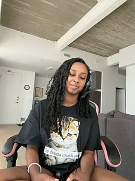 Your_Paris's Live Sex Cam Show