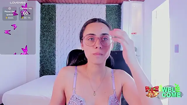 sofiapalacioss - Sofiapalacioss's free webcam - UK Sex Cams