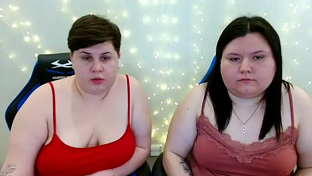 beckyandhellen - BeckyAndHellen's free webcam - UK Sex Cams