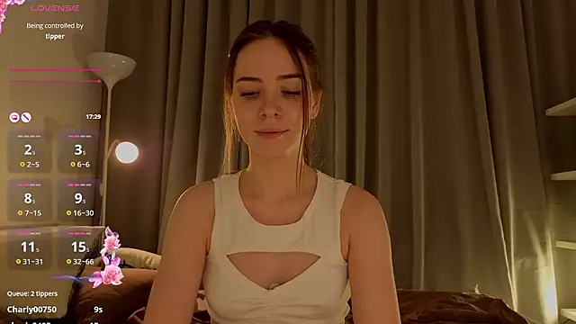 CarollSmithh live cam profile