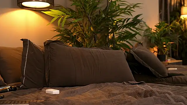 _keeti_ live cam profile