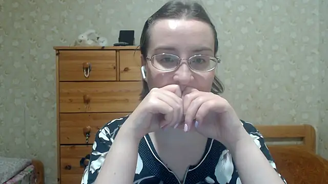 smart_rose - Smart_Rose's free webcam - UK Sex Cams