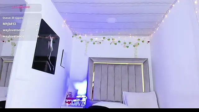 scarlettvell (T teen) - nipple massage with oil