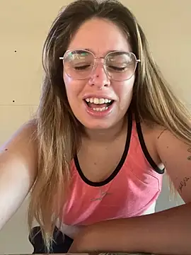 soyanahii - Soyanahii's free webcam - UK Sex Cams