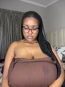 Bustygoddess32 live cam