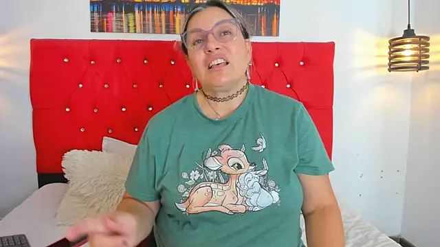 carolinacrus01 - Carolinacrus01's free webcam - UK Sex Cams