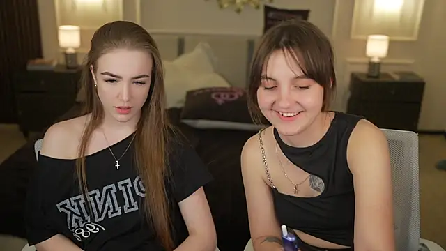 ella_054 - Ella_054's free webcam - UK Sex Cams