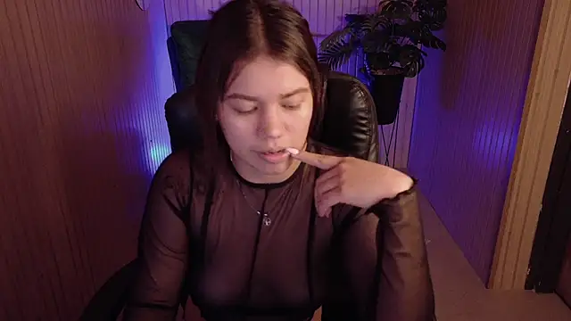 alessia_monroe_ - Alessia_Monroe_'s free webcam - UK Sex Cams