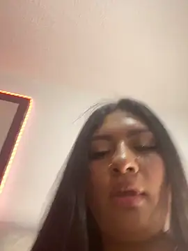 issa_santana - Issa_Santana's free webcam - UK Sex Cams