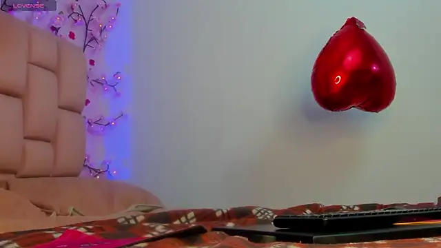 emma_cg - Emma_cg's free webcam - UK Sex Cams