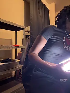 choclatepeaach live cam profile