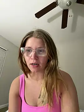 riley_ray69 (F young) - naked 20 min