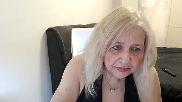 susilifexxx - SusiLifeXXX's free webcam - UK Sex Cams