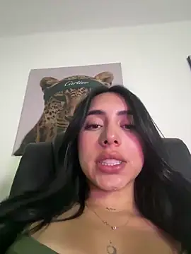 Webcam Model (isabella_jade)  is live.Free join now!