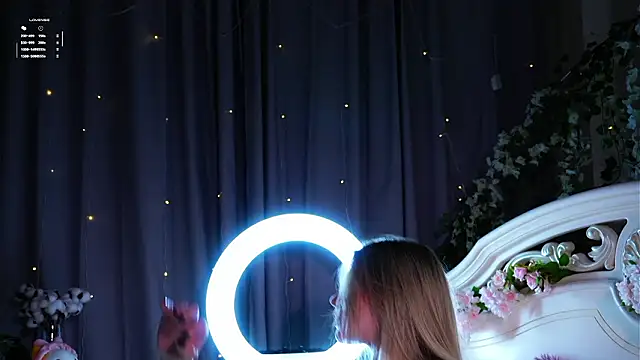 edlinalliston (F teen) - Bring up my lustful mood <3