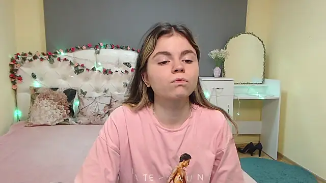 tinaredly (F teen) - Birthday gifts