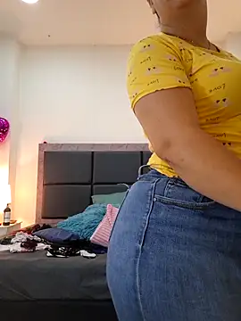aslhyn_gomez (F young) - show finger ass 🍑😈🥵
