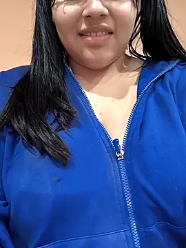 hinae_ (F teen) - Kiss me