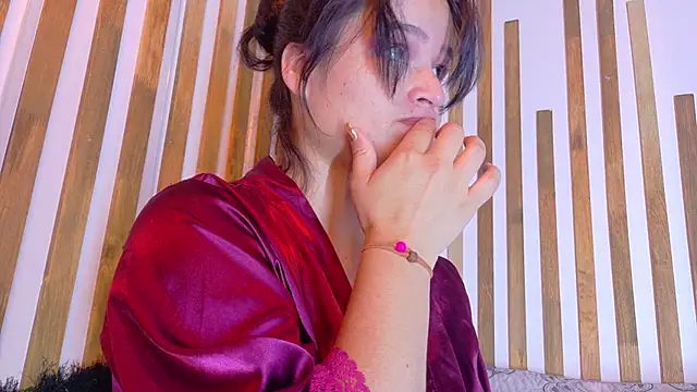 jennifer_vega1 (F young) - lick nipples with milk