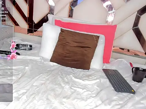 kaisy_25 (F teen) - fuckmachine very fast + cum