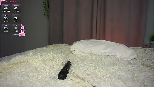 amparocilek (F teen) - Tease my boobs under top in cowgirl