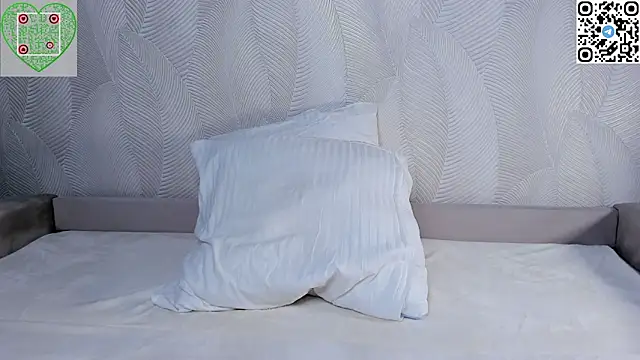 CherrylHolme live cam profile