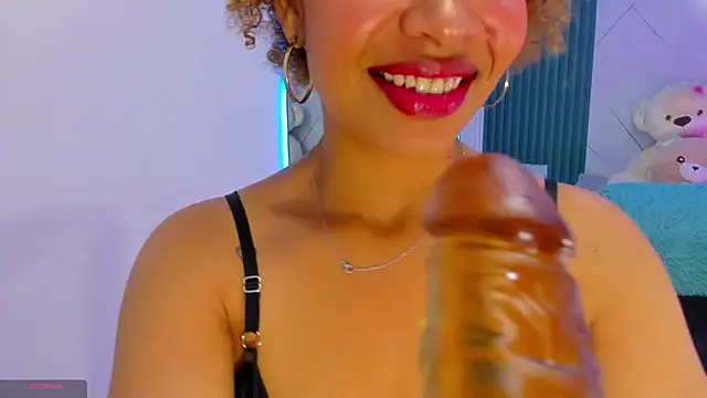 shantall-blue - Shantall-blue's free webcam - UK Sex Cams