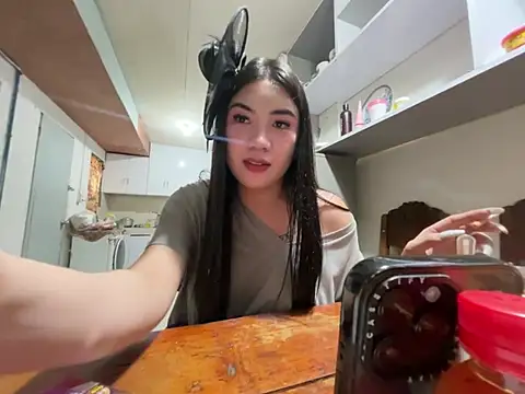 sacred_gracexx live sex cam