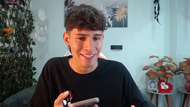 draxblade09 (M twink) - REMOVE MY BOXERS AND MASTURBATE ME