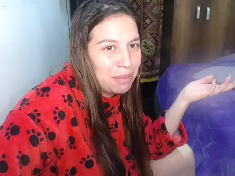 layanafuckass - Layanafuckass's free webcam - UK Sex Cams