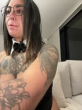 Rae_Lil_White live cam profile