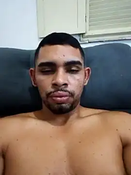 hugoafricano - Hugoafricano's free webcam - UK Sex Cams