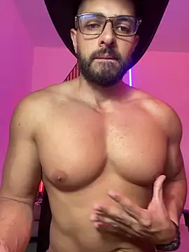 magnumchris - Magnumchris's free webcam - UK Sex Cams