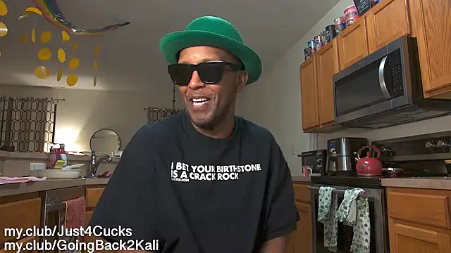 boomboomr00m live cam profile