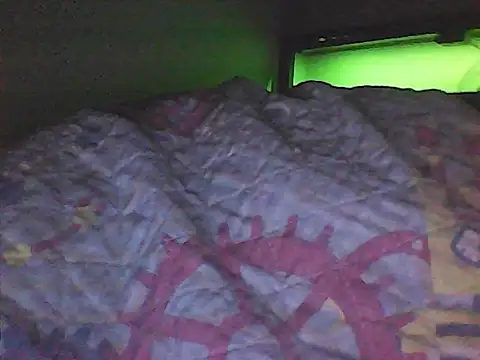 sarahkat86 live cam profile