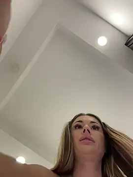 IsabellaEtthan's live cam