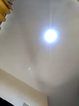 hugemassivebootie (F young) - Cumshow