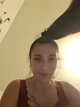 michouxxxx (F young) - Concombre dans machatte